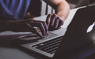 阿森纳VS马竞，二线豪门的顶级对决，从洗不上热水澡就已经开始